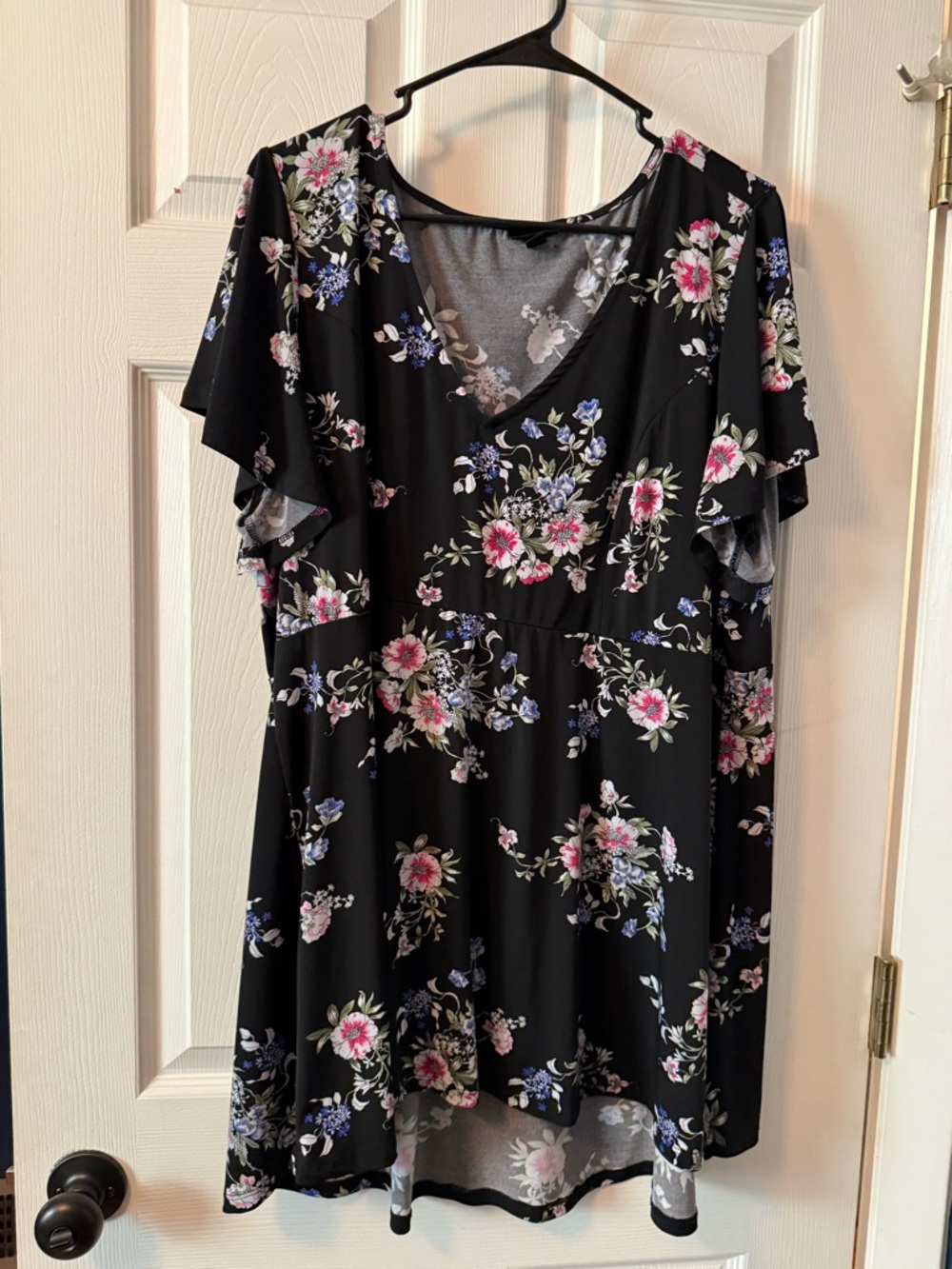 torrid Black Floral V-Neck Flutter Sleeve Tunic Dress